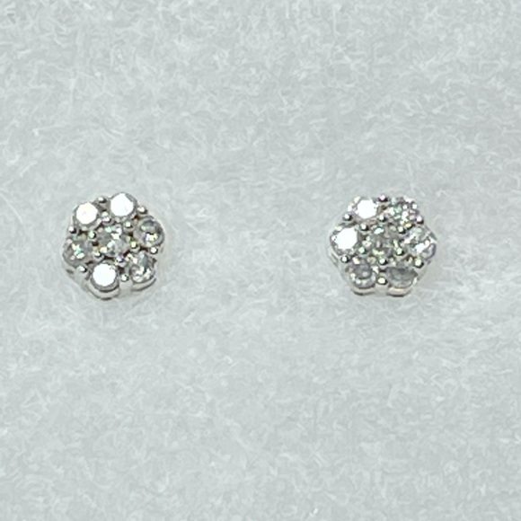 SK9 925 Sterling & Genuine Diamond Blossom 🌸 Earrings - Picture 1 of 9